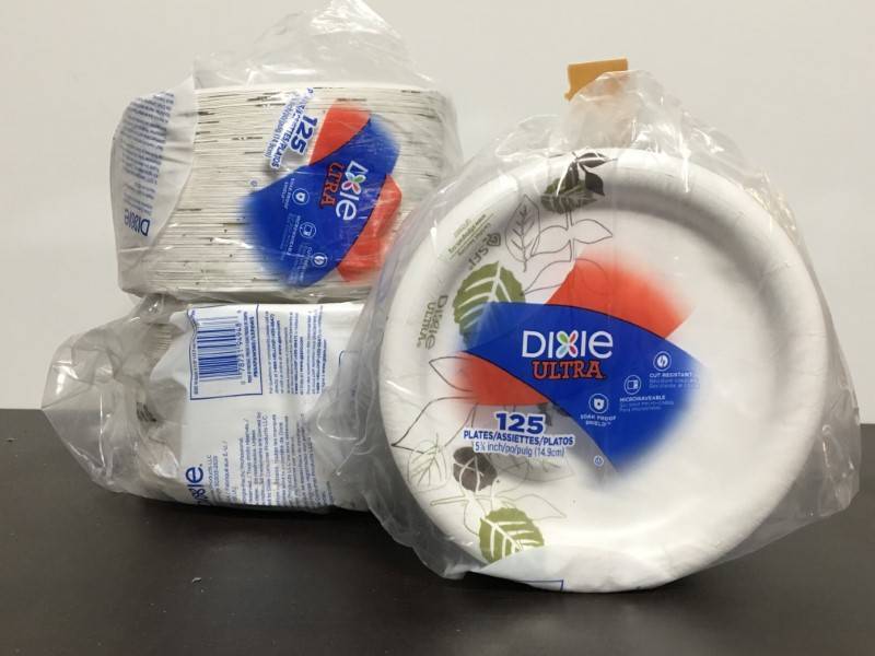lot 31 image: Dixie Ultra Plates