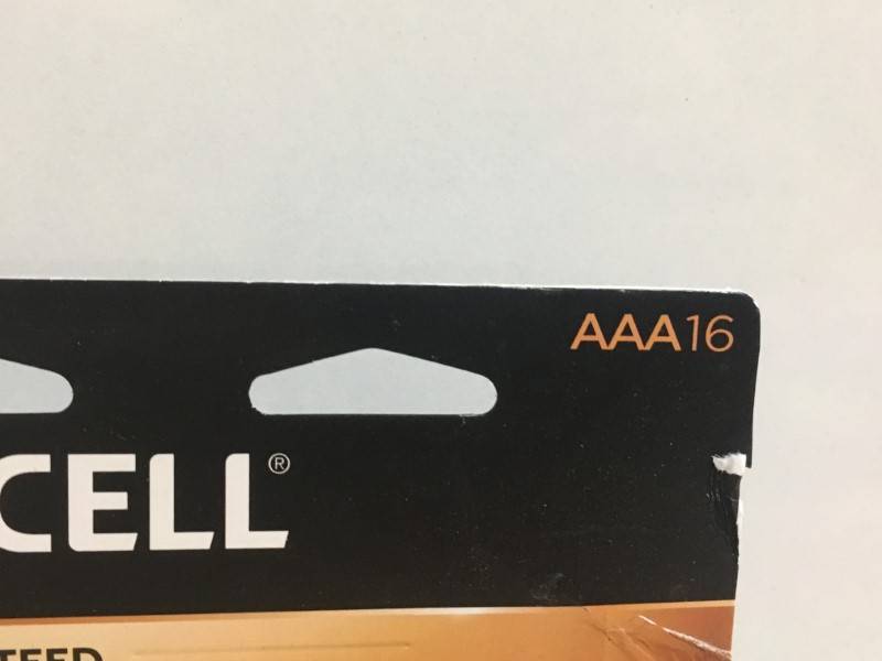 lot 101 image: Duracell Batteries