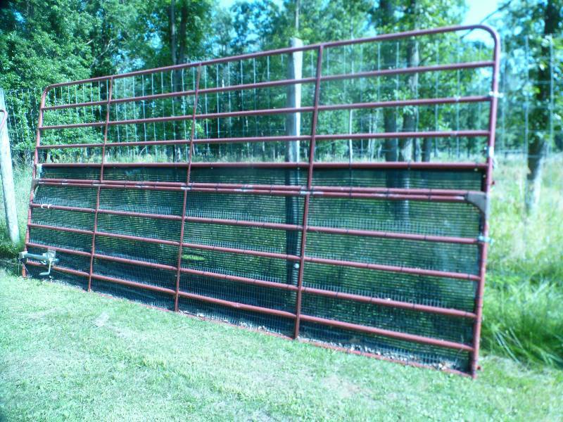 lot 3 image: 18 x 84 Custom Gate