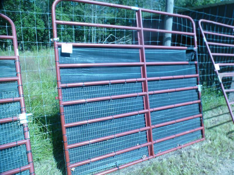 lot 7 image: 8 x 73 Custom Gate