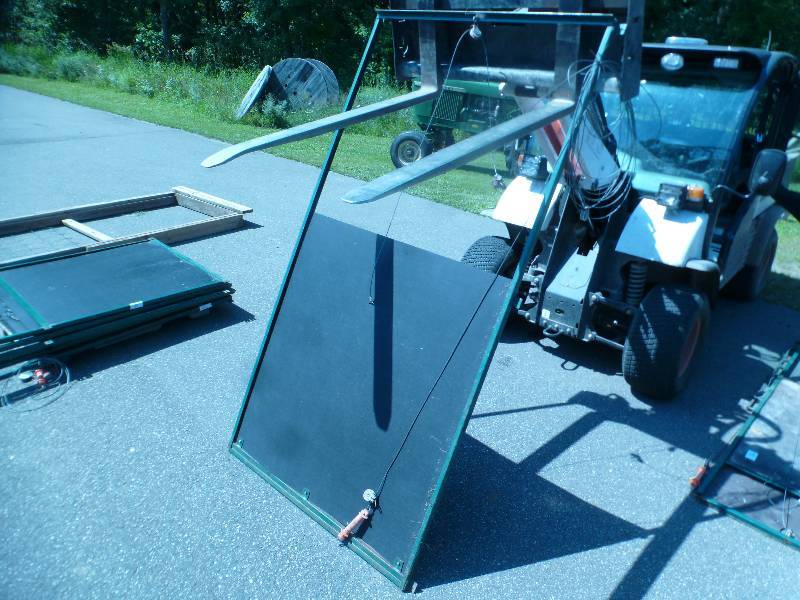 lot 49 image: 4x8 Deer Guillotine Gate