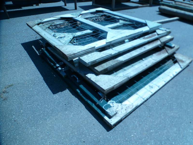 lot 105 image: Misc Gates