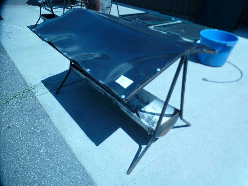lot 107 image: 48 Deer Fawn Feeder