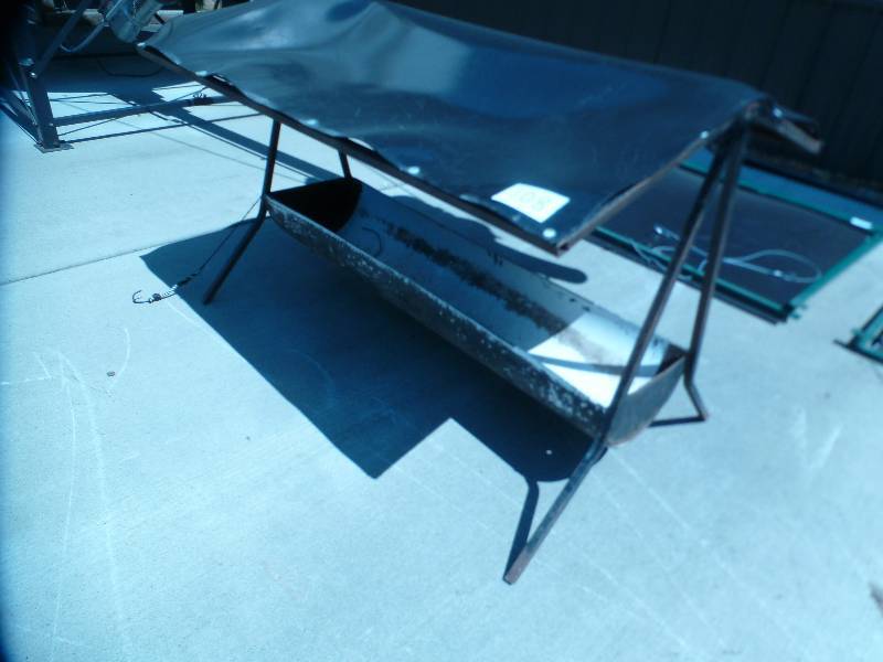 lot 108 image: 48 Deer Fawn Feeder