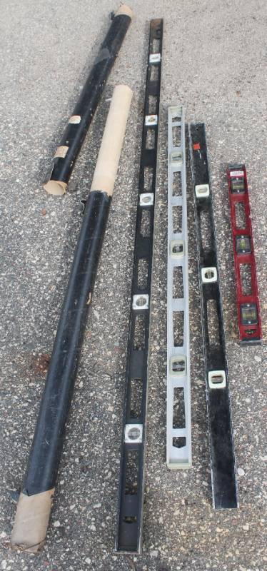 lot 26 image: Lot Of 4 Construction Levels