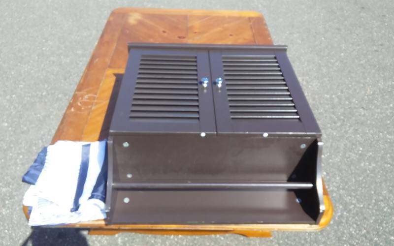 lot 25 image: 2-Door Wall Cabinet With Towel Bar 23x9x25 & Shower Curtain