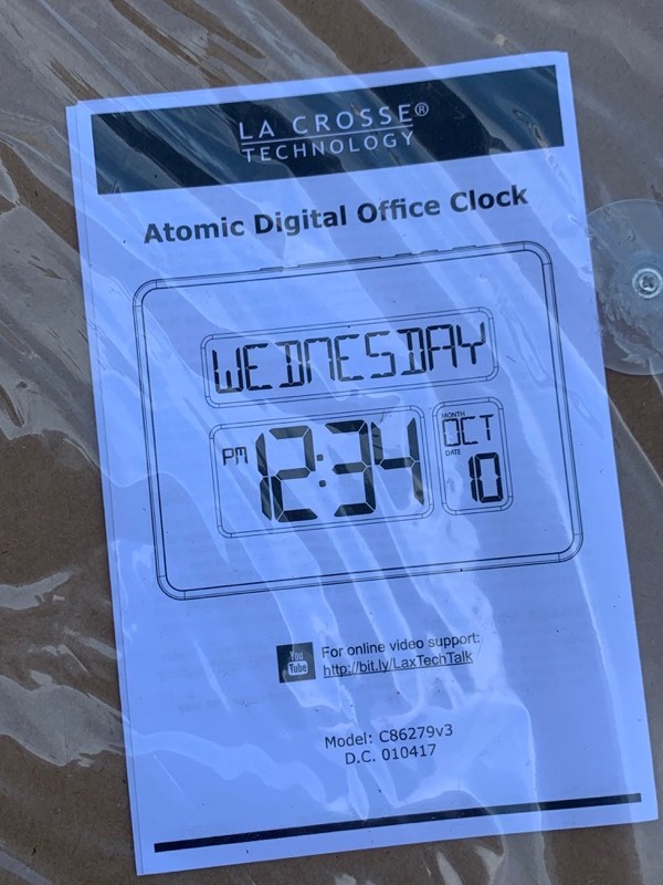 lot 60 image: La Crosse Atomic Digital Office Clock C86279v3