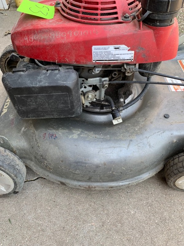lot 53 image: Honda Easy Start Push Mower