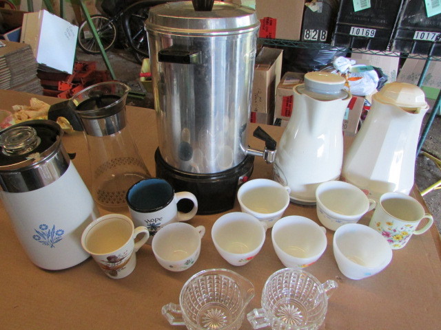 Coffee serving housewares
