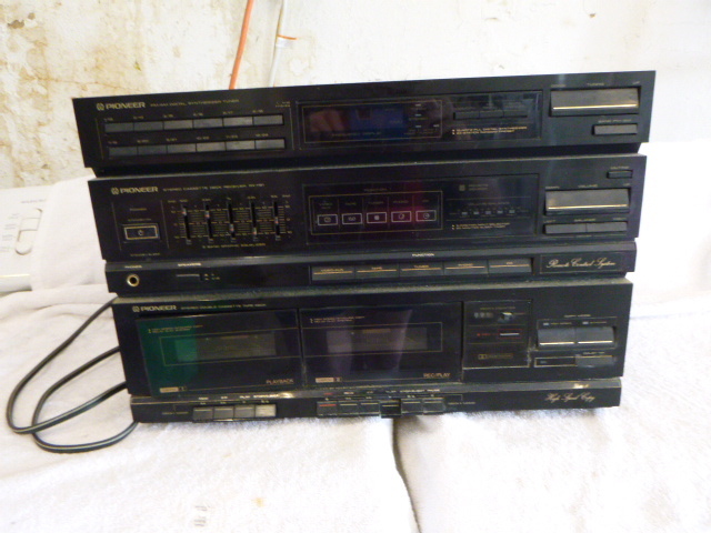 lot 42 image: Pioneer Stereo Cassette Deck Receiver