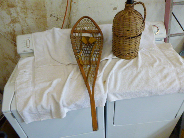 lot 49 image: Decorative Snow Shoe and Wicker Encased Jug