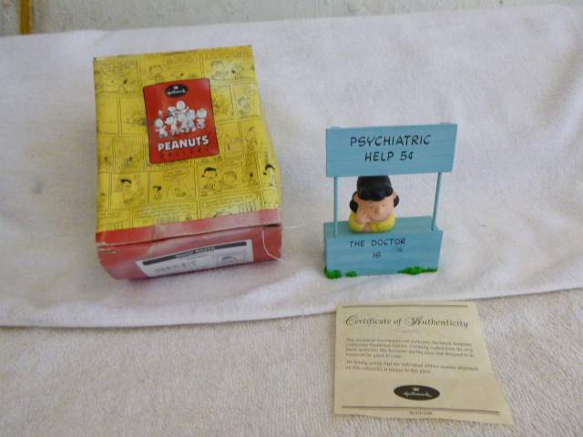 lot 65 image: Hallmark Peanuts Gallery Lucy