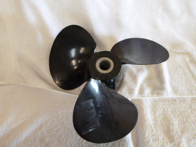 lot 97 image: Michigan Boat Motor Propeller