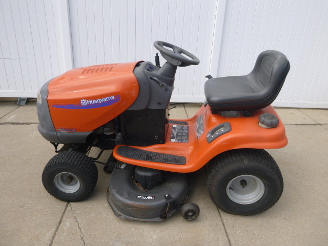 lot 1 image: Husqvarna Riding Lawn Mower