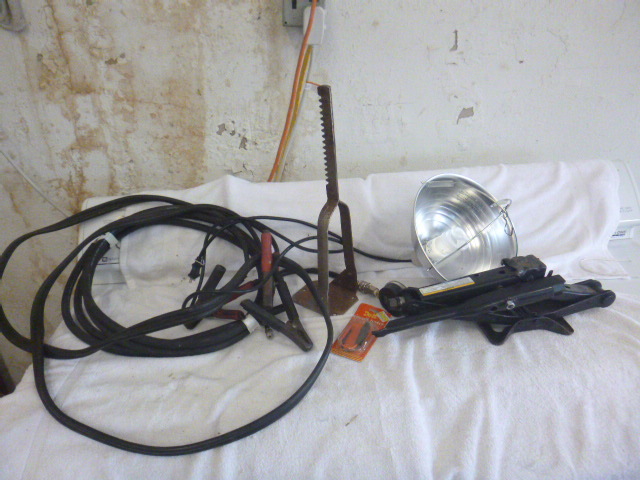 lot 118 image: Miscellaneous Garage Items