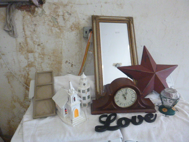 lot 121 image: Miscellaneous Home Dcor