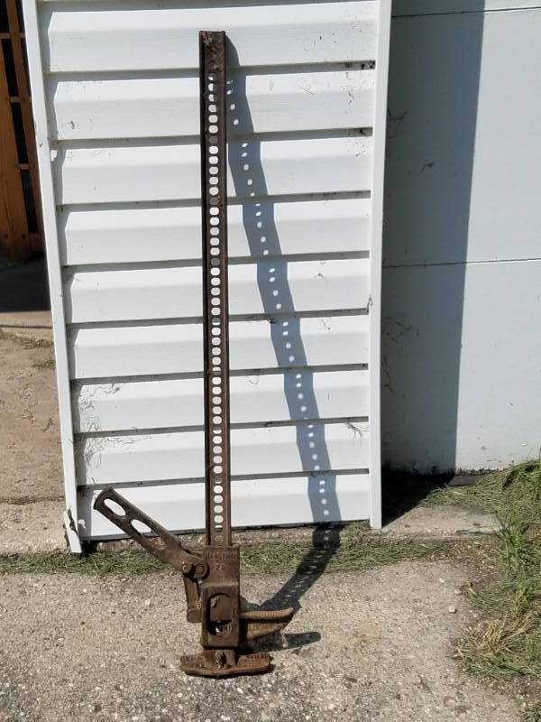 lot 7 image: Handy Man Jack number 20