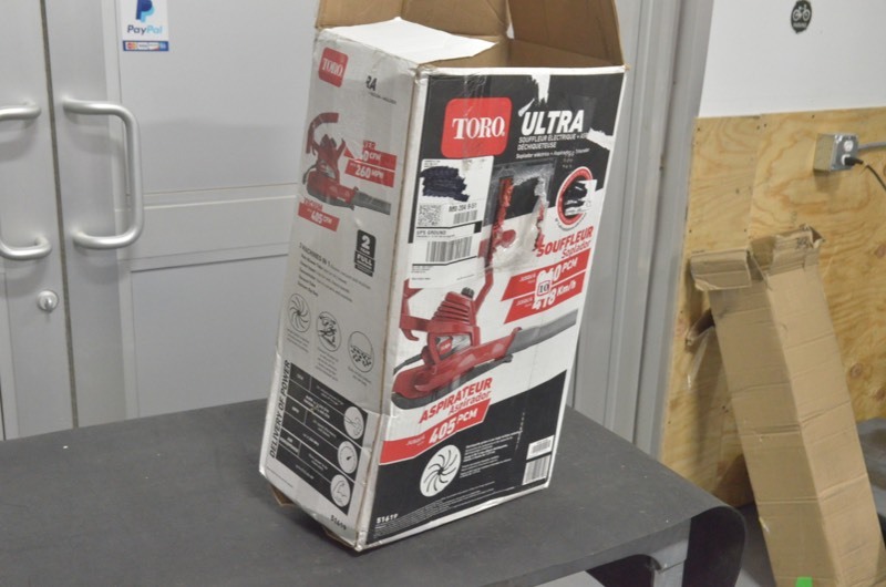 lot 10 image: Used Toro Ultra 250 MPH 350 CFM Electric 12 Amp BlowerVacuumMulcher