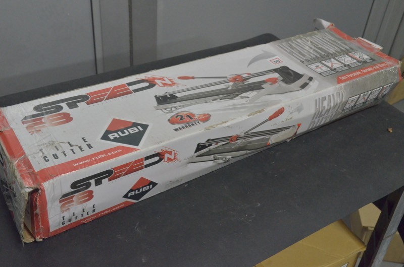 lot 30 image: Rubi 28 in. Speed-N Tile Cutter