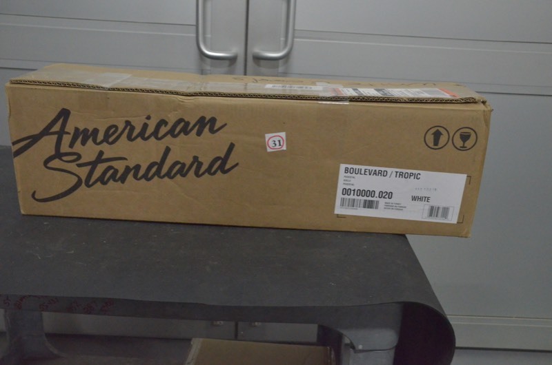 lot 31 image: American Standard Boulevard Tropic Vitreous China Pedestal Leg in White