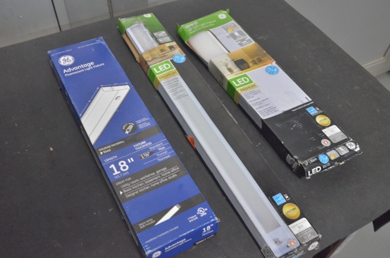 lot 43 image: Lot of 3 GE Premium LED lights