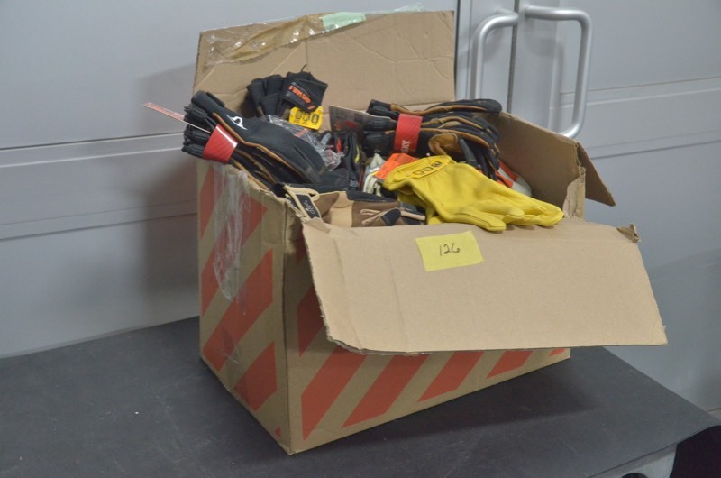 lot 126 image: LOT of various gloves. All new. Various sizes.
