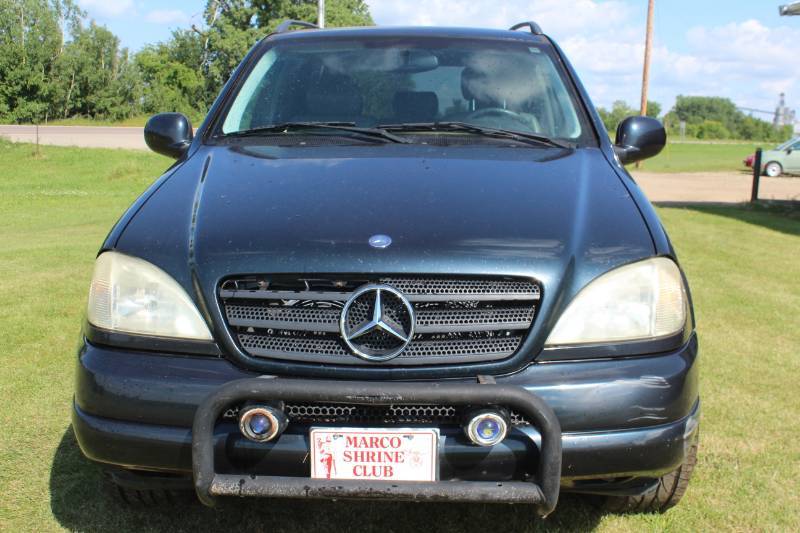1999 Mercedes-Benz M Class ML430 AWD