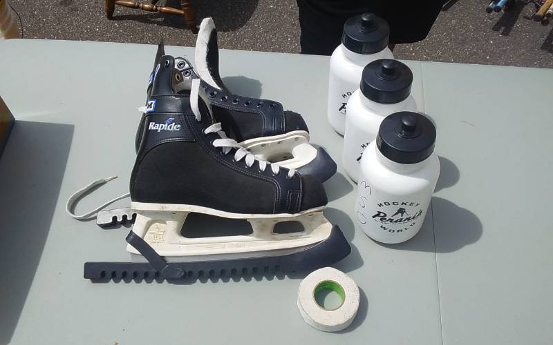 lot 21 image: Hockey Skates CCM 701 Rapide Size 7 With Skate Guards, Hockey Tape, 3-Water Bottles