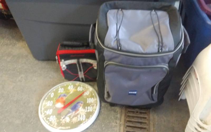 lot 43 image: Insulated Cooler On Wheels, Insulated Lunch Box, Patio Thermometer