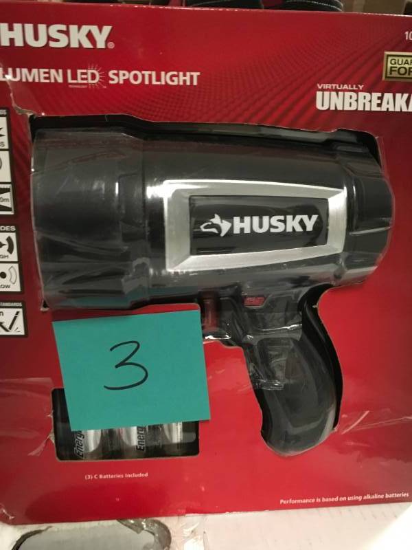 lot 3 image: Husky 500 Lumen LED Compact Unbreakable Spotlight not used