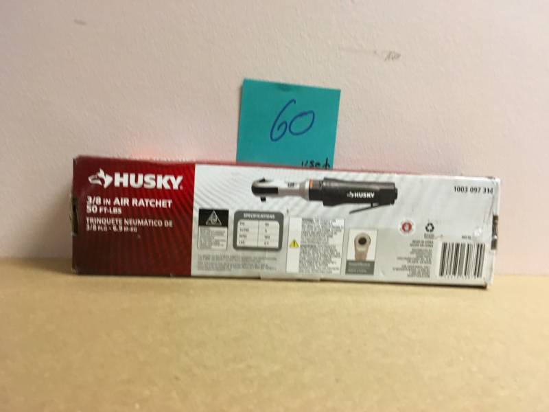 lot 60 image: Husky 50 ft.lbs. 38 in. Ratchet Wrench in good condition