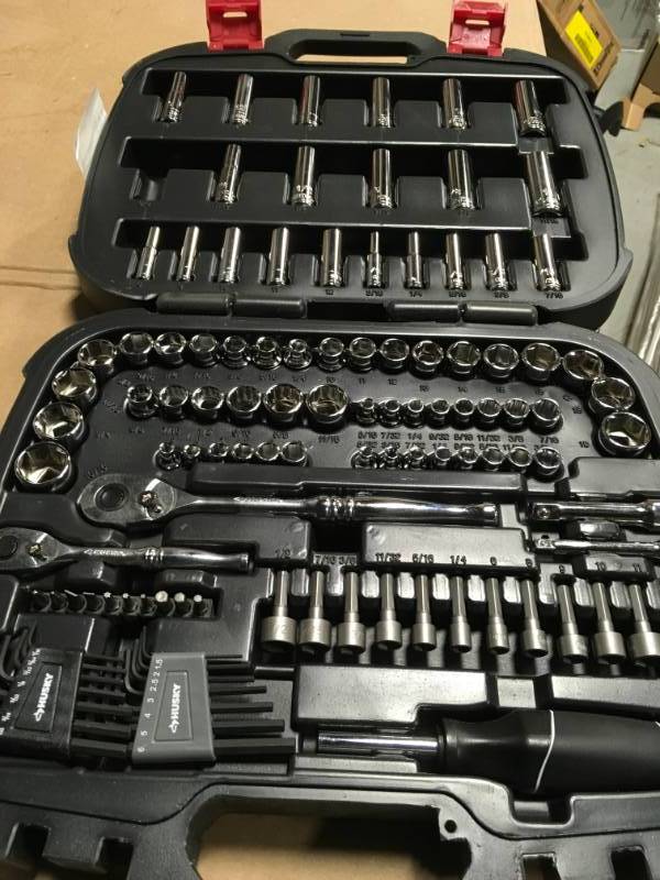 lot 83 image: Husky Mechanics Tool Set (111-Piece) in good condition