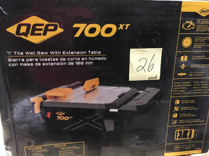 lot 26 image: QEP 7 in. 700XT Wet Tile Saw with Table Extension  in good condition
