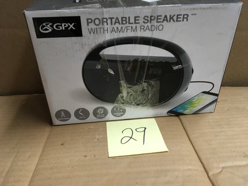 lot 29 image: GPX Portable AMFM Radio not used