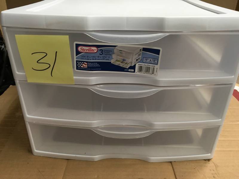 lot 31 image: Sterilite Clearview 14.625 in. x 10.625 in. 3-Drawer Organizer Unit not used
