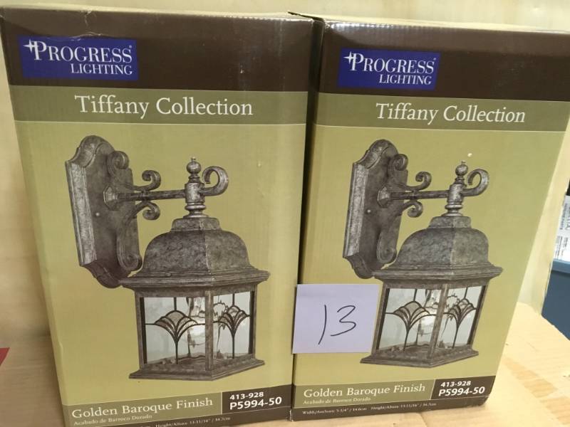 Progress Lighting Tiffany Collection 1-Light Golden Baroque Wall Lantern not used