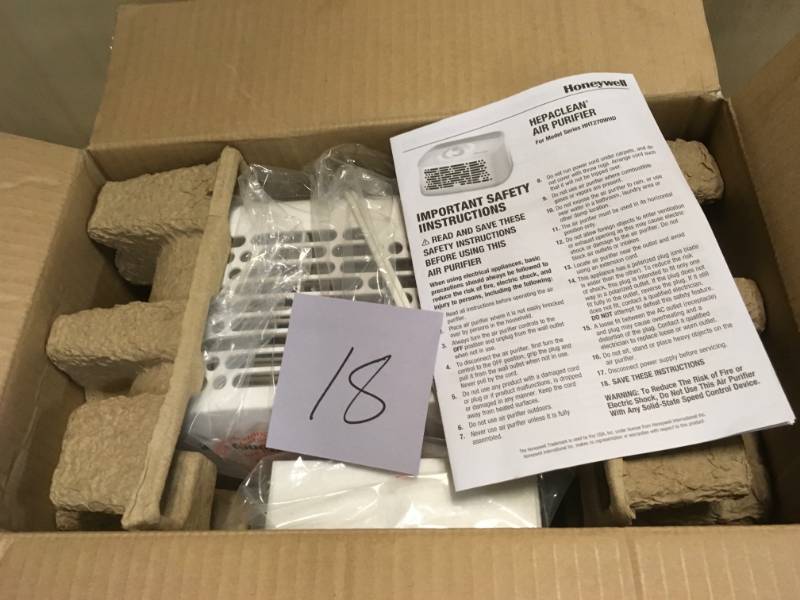 Honeywell HEPA-Type Tabletop Air Purifier  in good condition