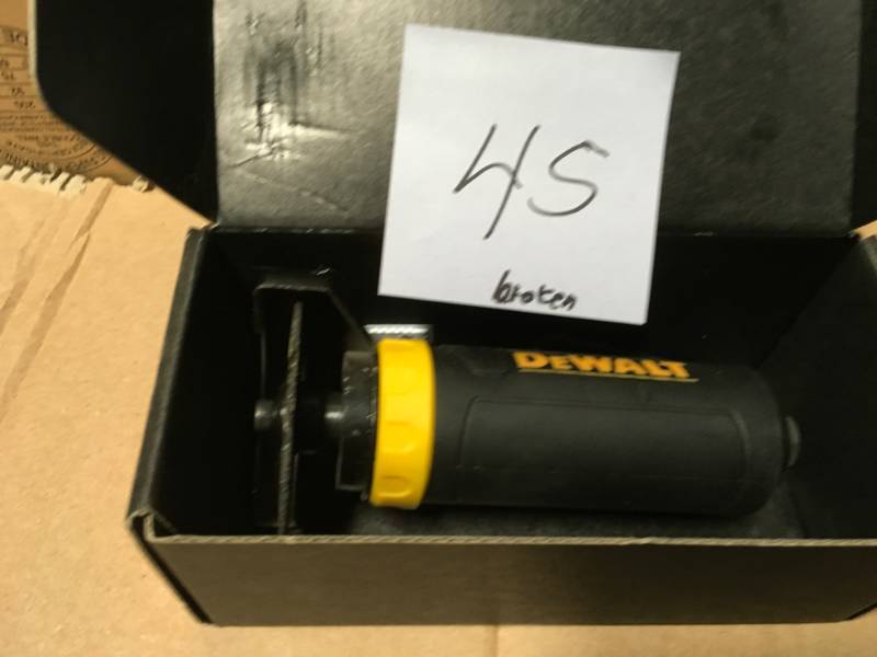 DEWALT Pneumatic Cut-Off Tool SEE PHOTO DAMAGE BROKEN