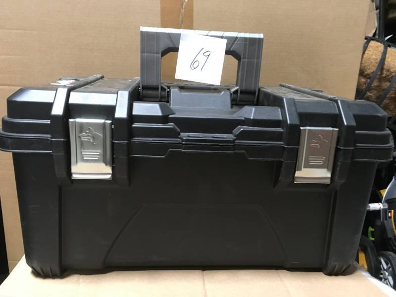 HUSKY TOOL BOX