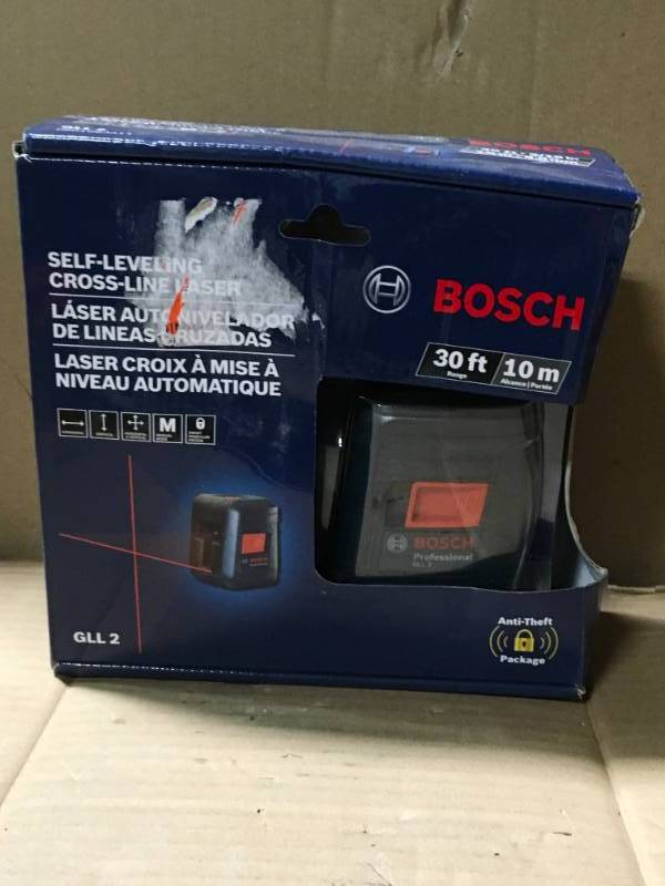 lot 9 image: Bosch 30 ft. Self Leveling Cross Line Laser Level with Clamping Mount  in good condition