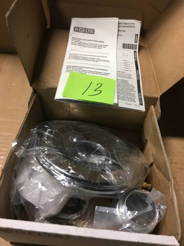 lot 13 image: Delta Classic 1-Handle Temperature Control Valve Trim Kit in Chrome (Valve Not Included)  in good condition