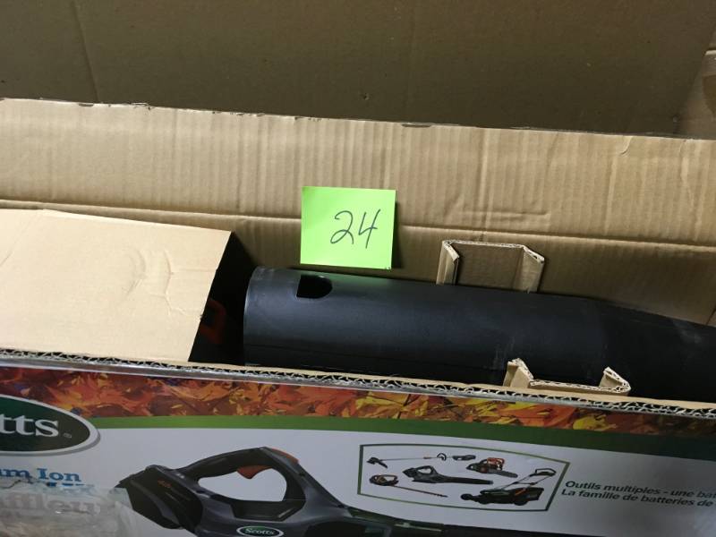 lot 24 image: Scotts 140 MPH 500 CFM 40-Volt Lithium-Ion Cordless Handheld Leaf Blower  in good condition