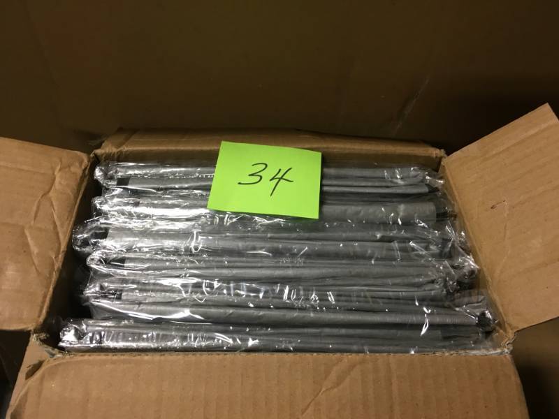 lot 34 image: Thermwell ac5h Frost King Air Conditioner Cover 28 By 20 By 30 By 6Mil CASE 12 PCS in good condition