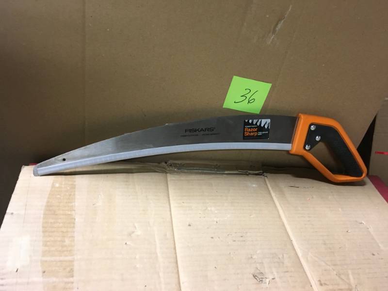 lot 36 image: Fiskars 18 in. D-Handled Pruning Saw in good condition