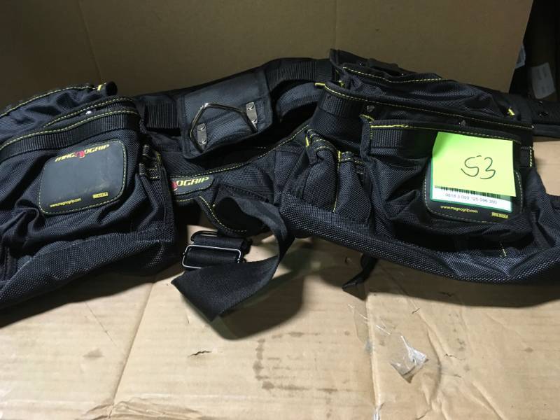 lot 53 image: MagnoGrip 20-Pocket Magnetic Builders Tool Rig in good condition