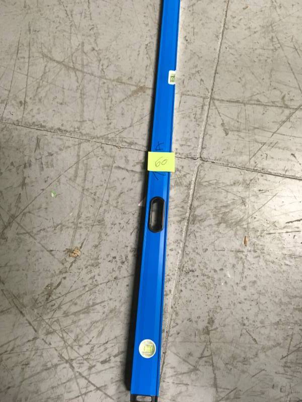 lot 60 image: Empire 72 in. Aluminum Box Level in good condition
