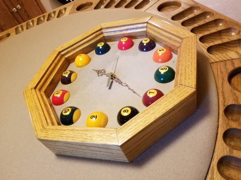 lot 57 image: Billiard Ball Clock