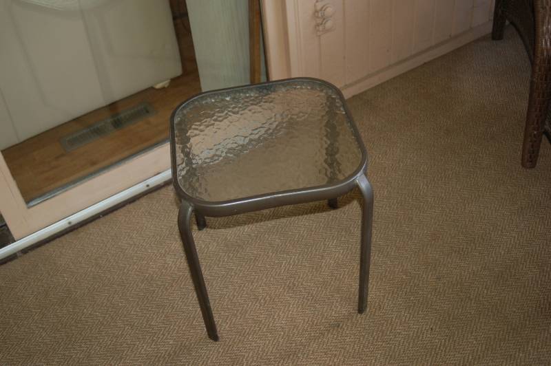 lot 3 image: Wicker Lounger and Side Table