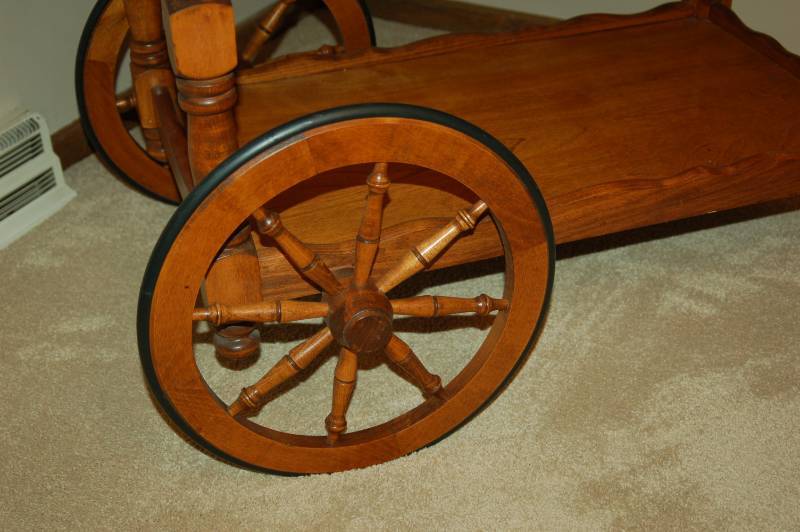 lot 34 image: Tea Cart with Drop Leaf