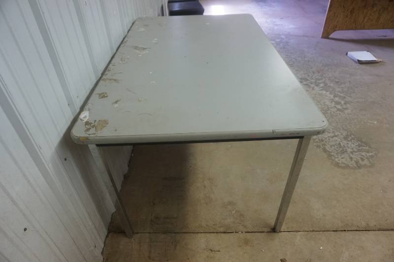 lot 30 image: Heavy Duty Metal Framed Shop Table
